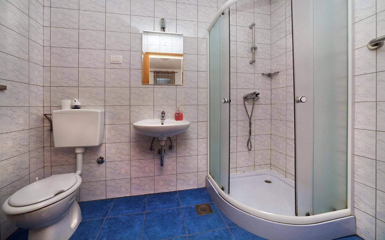 Apartments Barbara With Pool Brseč Extérieur photo