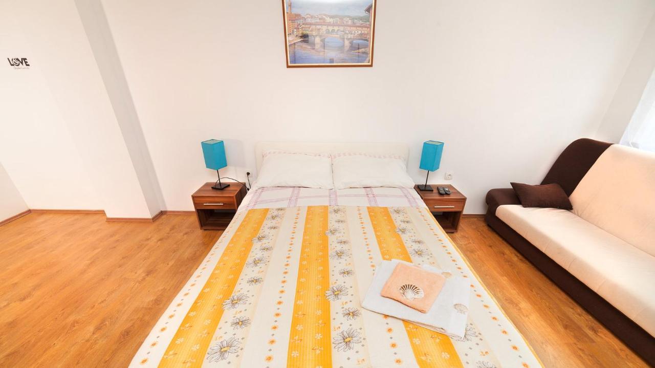 Apartments Barbara With Pool Brseč Extérieur photo