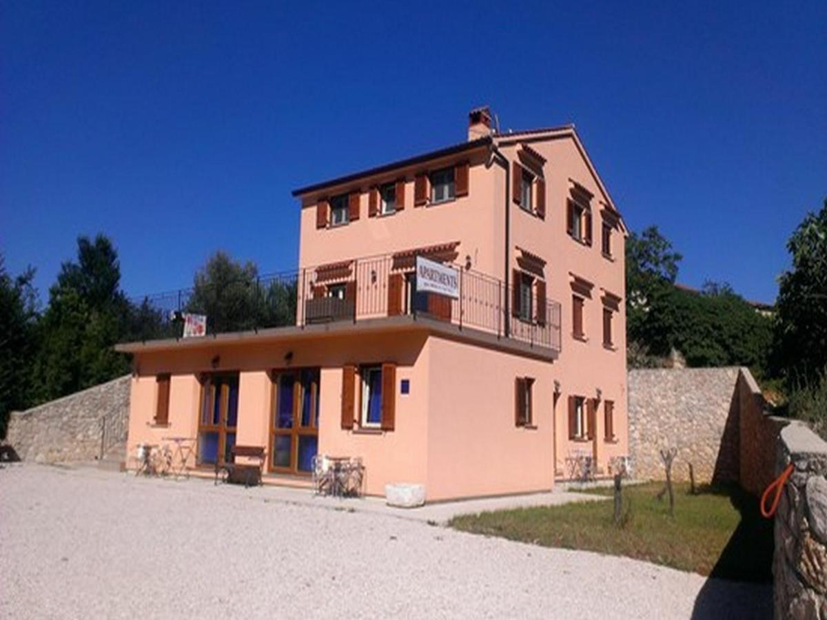Apartments Barbara With Pool Brseč Extérieur photo